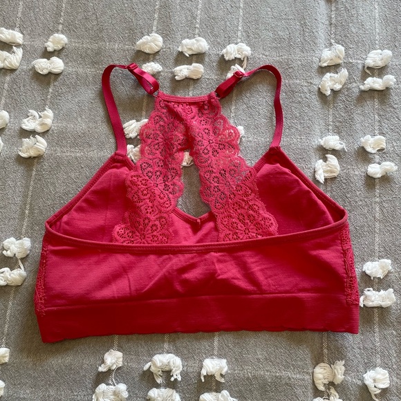 Women’s Hot Pink Lace Lounge Bra - Picture 2 of 3